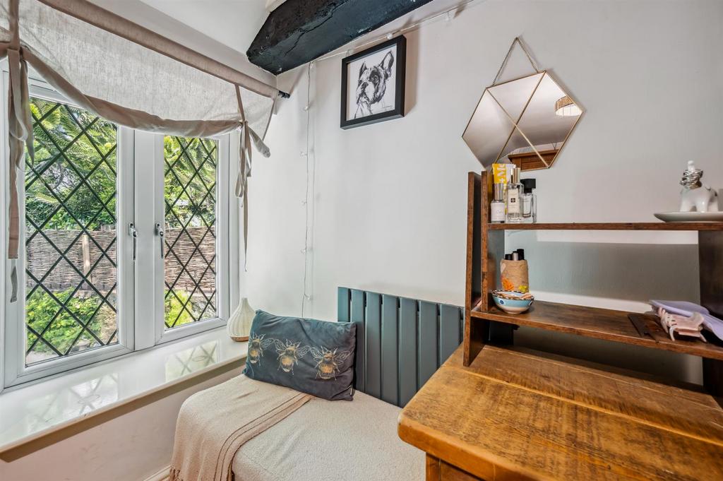 Bedroom Two window seat.jpg