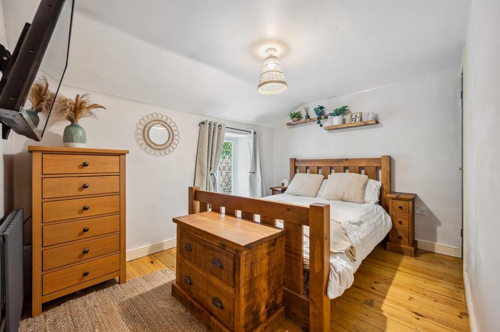 Bedroom One.jpg