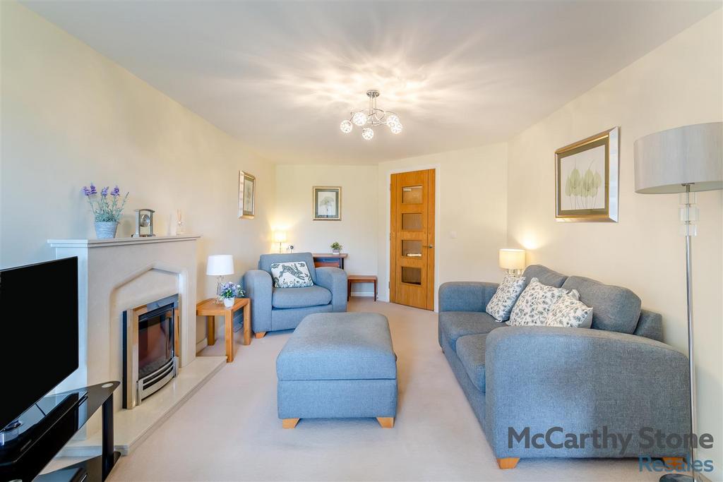 8651117-interior08.jpg