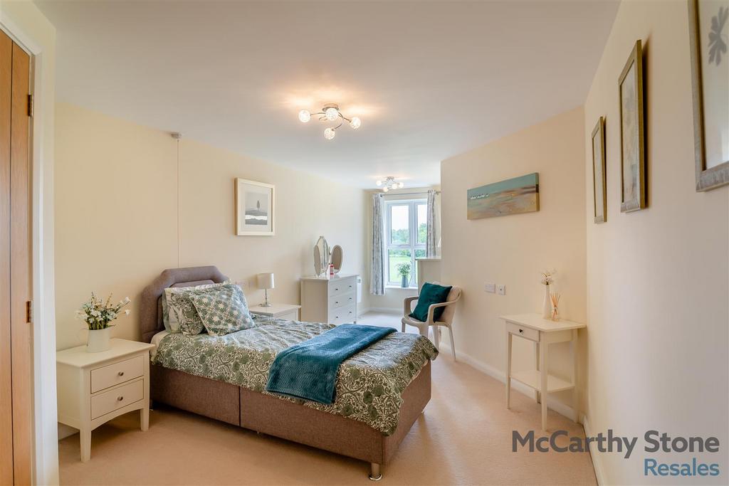 8651117-interior14.jpg