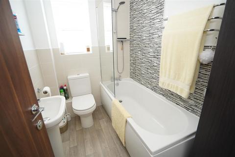 20 Darlington Close, Chorley, PR6 9FL