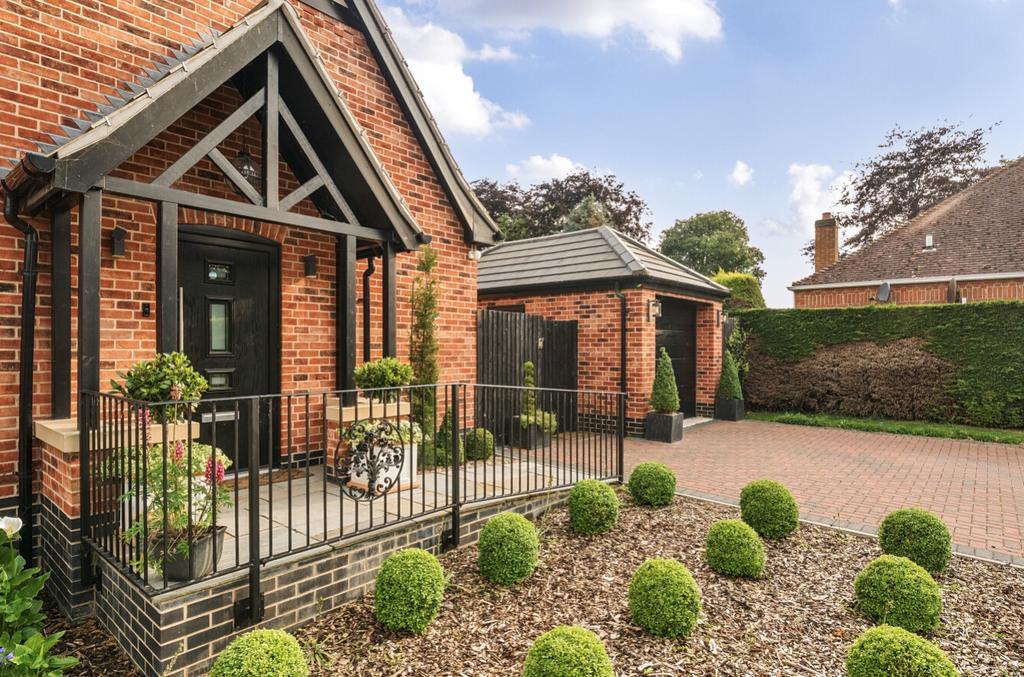 1304189-1-683f38d2ded09