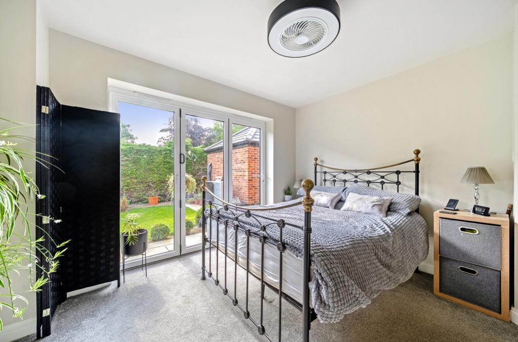 1304189-21-683f3ff2a1c92