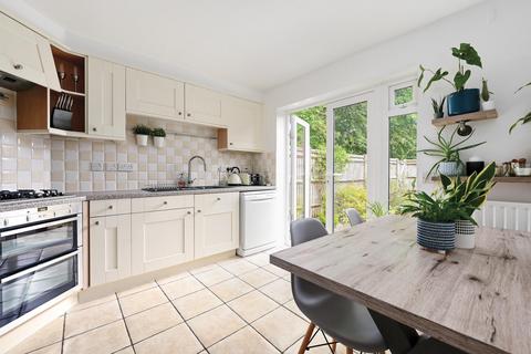 25 Breadels Field, Beggarwood, Basingstoke, RG22 4RZ