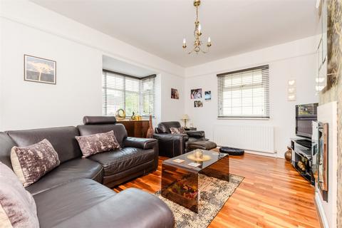 4 bedroom detached house for sale, Wilson Avenue, Rochester ME1