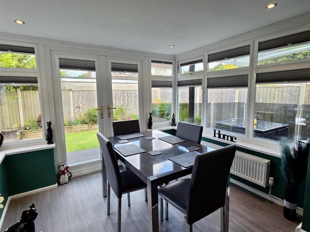 Open plan dining room