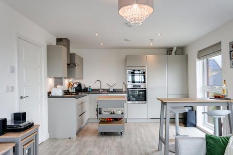 2 bedroom flat for sale, Ackers Drive, Weldon, Ebbsfleet Valley