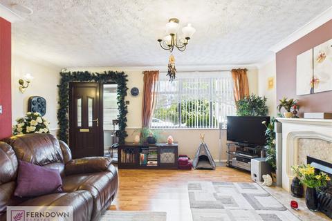 3 bedroom semi-detached house for sale, Cambridge Drive, Marston Green, West Midlands, B37