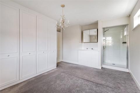 6 Cedar Drive, Ascot, SL5 0UA