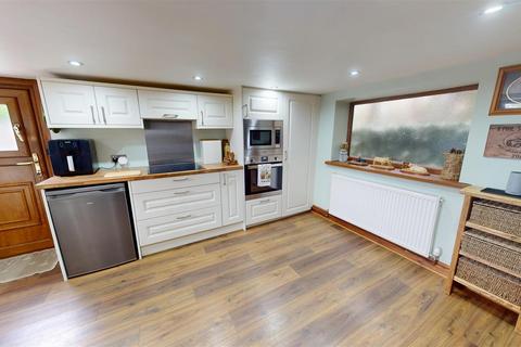 2 bedroom cottage for sale, Roper Lane, Queensbury, Bradford