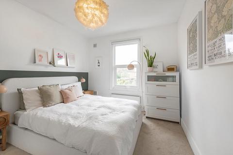 46a Argyle Avenue, Hounslow, TW3 2LF