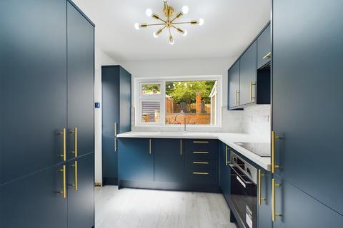 3 bedroom semi-detached house for sale, Lindsay Avenue, Hitchin, SG4