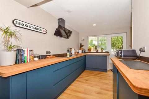 60 Coombe Valley Road, Dover, CT17 0EX