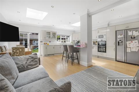 5 bedroom semi-detached house for sale, Sussex Way, Cockfosters, EN4