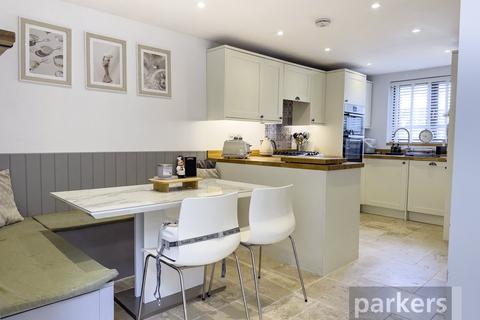 66 Idbury Close, Witney, OX28 5FE