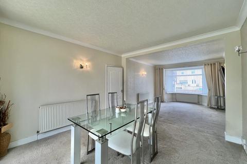 3 bedroom semi-detached house for sale, Green Drive, Cleveleys FY5