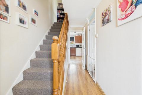 69 Gurney Avenue, Tuffley, Gloucester, GL4 0YB