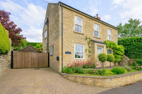 54 High Street, Ropsley, Grantham, NG33 4BE
