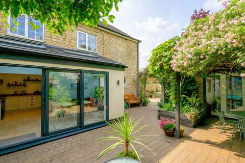 54 High Street, Ropsley, Grantham, NG33 4BE