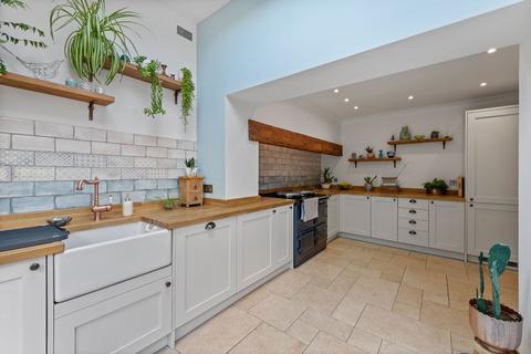 54 High Street, Ropsley, Grantham, NG33 4BE