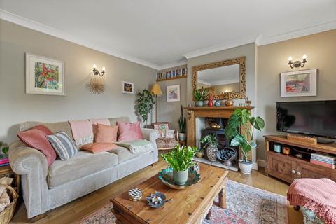 54 High Street, Ropsley, Grantham, NG33 4BE