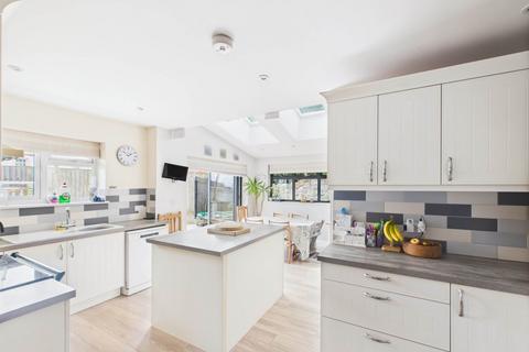 4 bedroom detached house for sale, St Lawrence