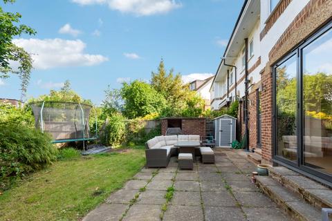 20 Delamere Road, London, W5 3JR