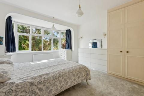 20 Delamere Road, London, W5 3JR