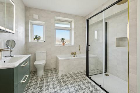 20 Delamere Road, London, W5 3JR