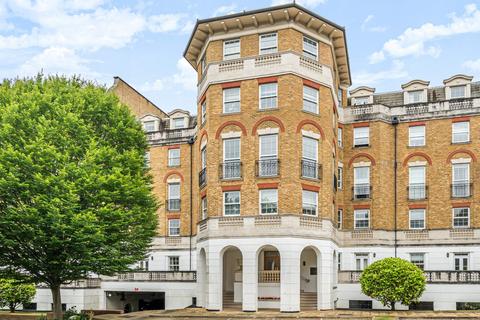 95 Chapman Square, London, SW19 5QW