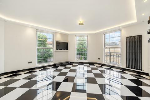 95 Chapman Square, London, SW19 5QW