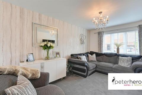 2 Swanmore, Sunderland, SR3 2FN