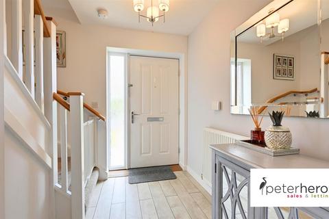 2 Swanmore, Sunderland, SR3 2FN