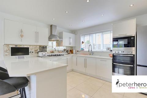 2 Swanmore, Sunderland, SR3 2FN