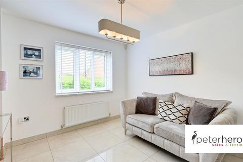 2 Swanmore, Sunderland, SR3 2FN
