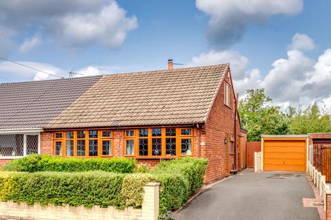 3 bedroom bungalow for sale, Chantry Walk, Wigan WN4