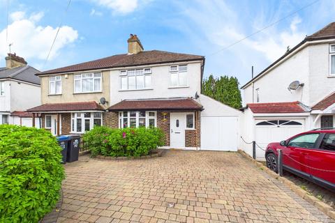 14 Princes Avenue, South Croydon, CR2 9BA
