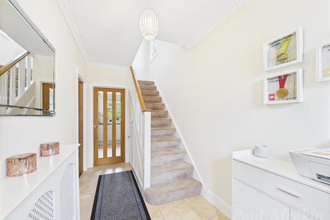14 Princes Avenue, South Croydon, CR2 9BA