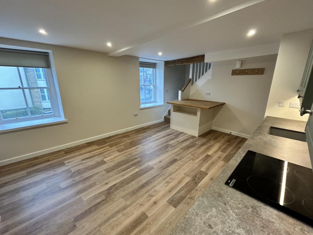 Sitting-Kitchen