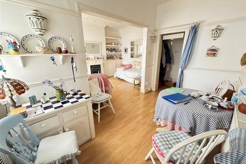 16 Plas Newydd, Southend-on-sea, SS1 3AG