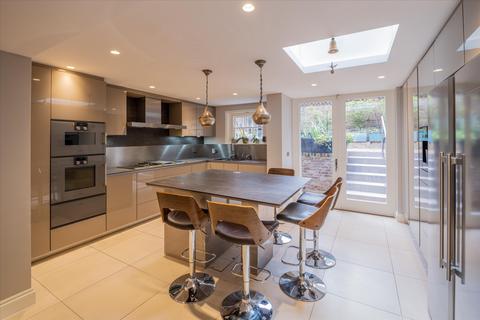 4 bedroom terraced house to rent, St Anns Terrace, St John's Wood, London, NW8
