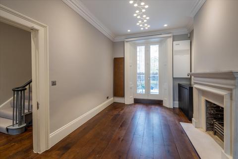 4 bedroom terraced house to rent, St Anns Terrace, St John's Wood, London, NW8