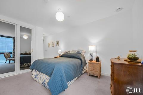 3 bedroom apartment for sale, Carriage House, N4