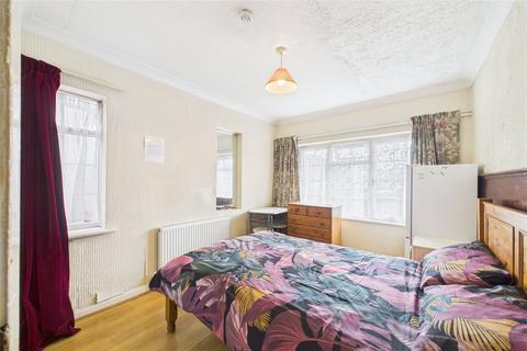 undefined, London Road, Slough, Berkshire, SL3