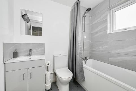 1 Delibes Road, Basingstoke, RG22 4LZ