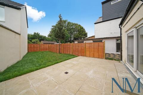 3 bedroom flat for sale, 15 Frant Road, Thornton Heath CR7
