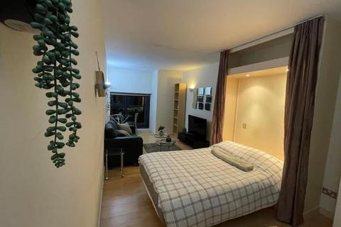 1 bedroom flat to rent, Flat 38, Samara Plaza, 205 Clarendon Road, Leeds, West Yorkshire, LS2 9DU