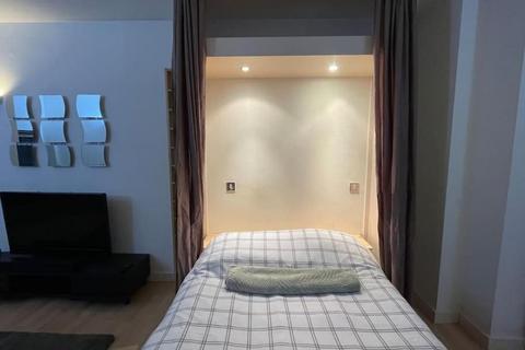 1 bedroom flat to rent, Flat 38, Samara Plaza, 205 Clarendon Road, Leeds, West Yorkshire, LS2 9DU