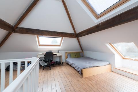 4 bedroom house to rent, 30 Dennistead Crescent, LS6 3PU