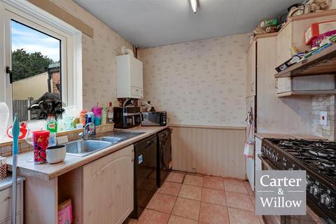 3 bedroom end of terrace house for sale, Rugby Road, Dagenham, Essex